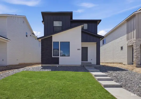 6663 W Fairy Falls Dr, Meridian, ID 83646