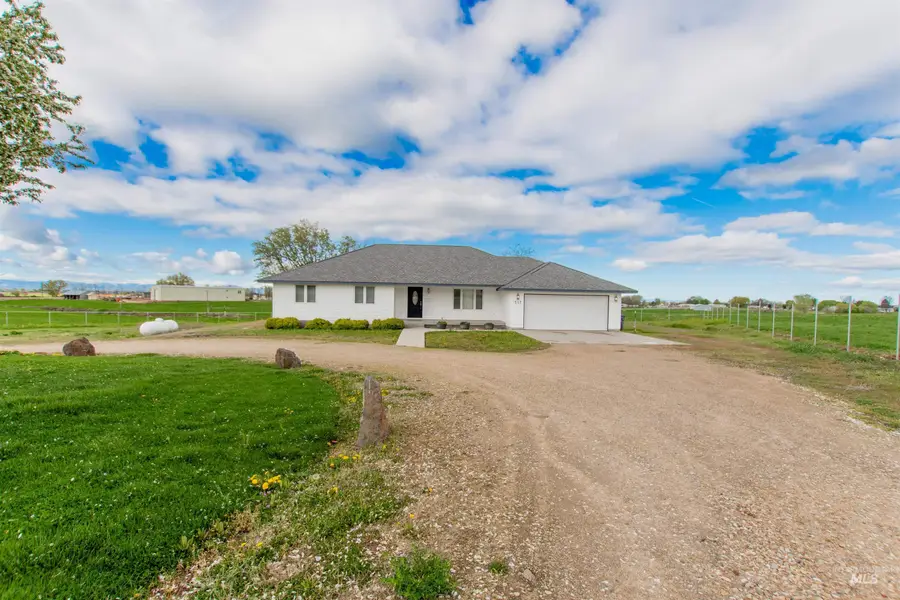 517 S Dewey Lane, Nampa, ID 83687 - #3