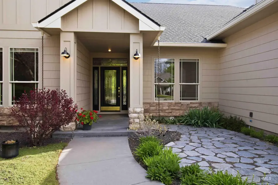 2200 W Forest Hill Ct, Eagle, ID 83616 - #3