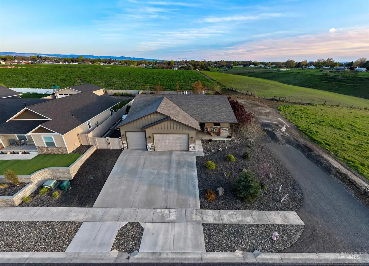 1702 Pioneer Dr, Lewiston, ID 83501 - #1