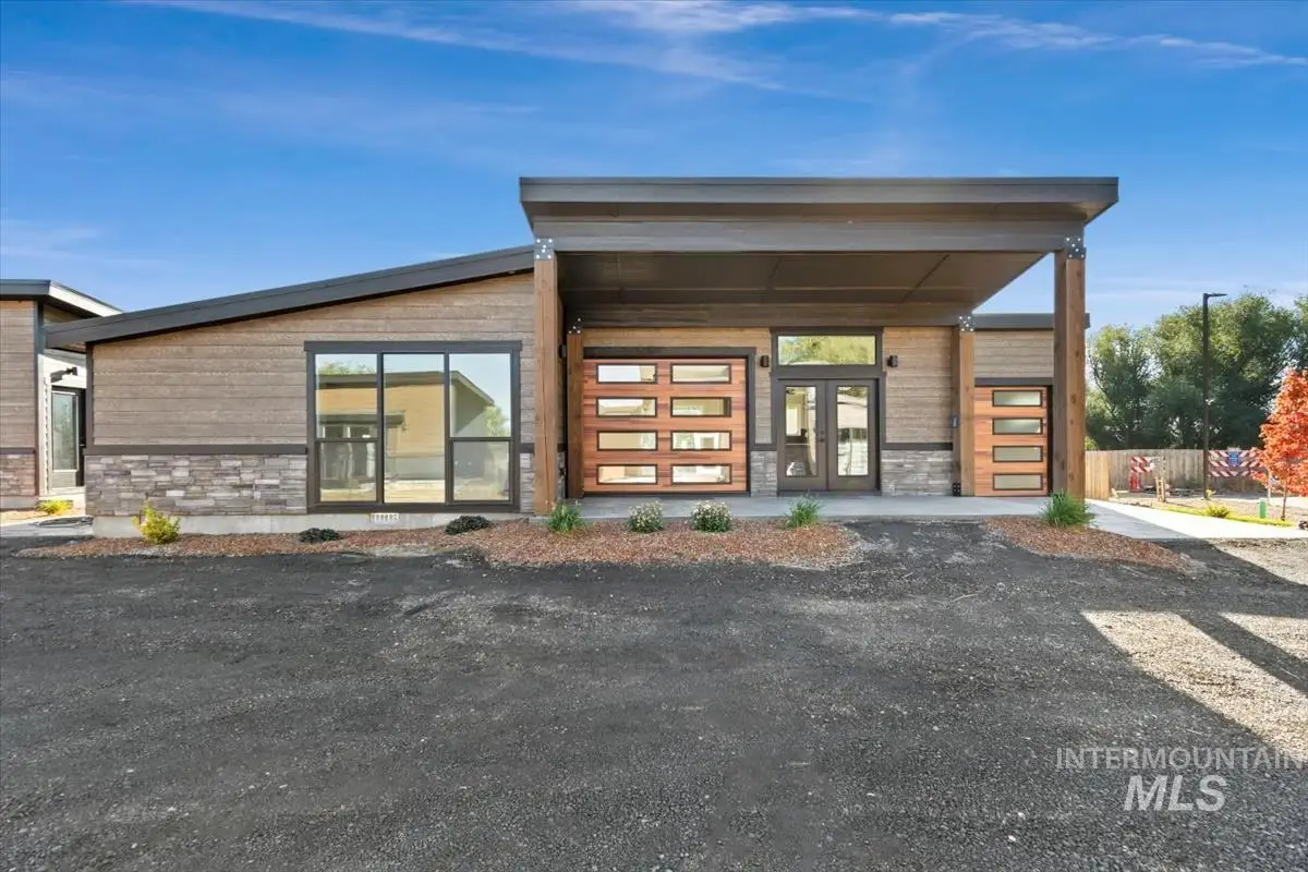 362 W London St, Middleton, ID 83644 - #1