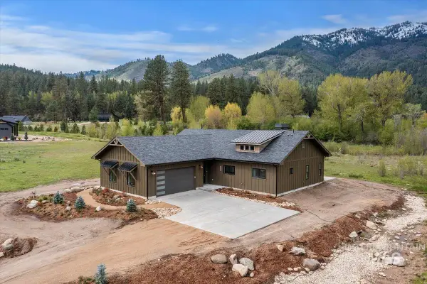 49 Singing Springs, Garden Valley, ID 83622