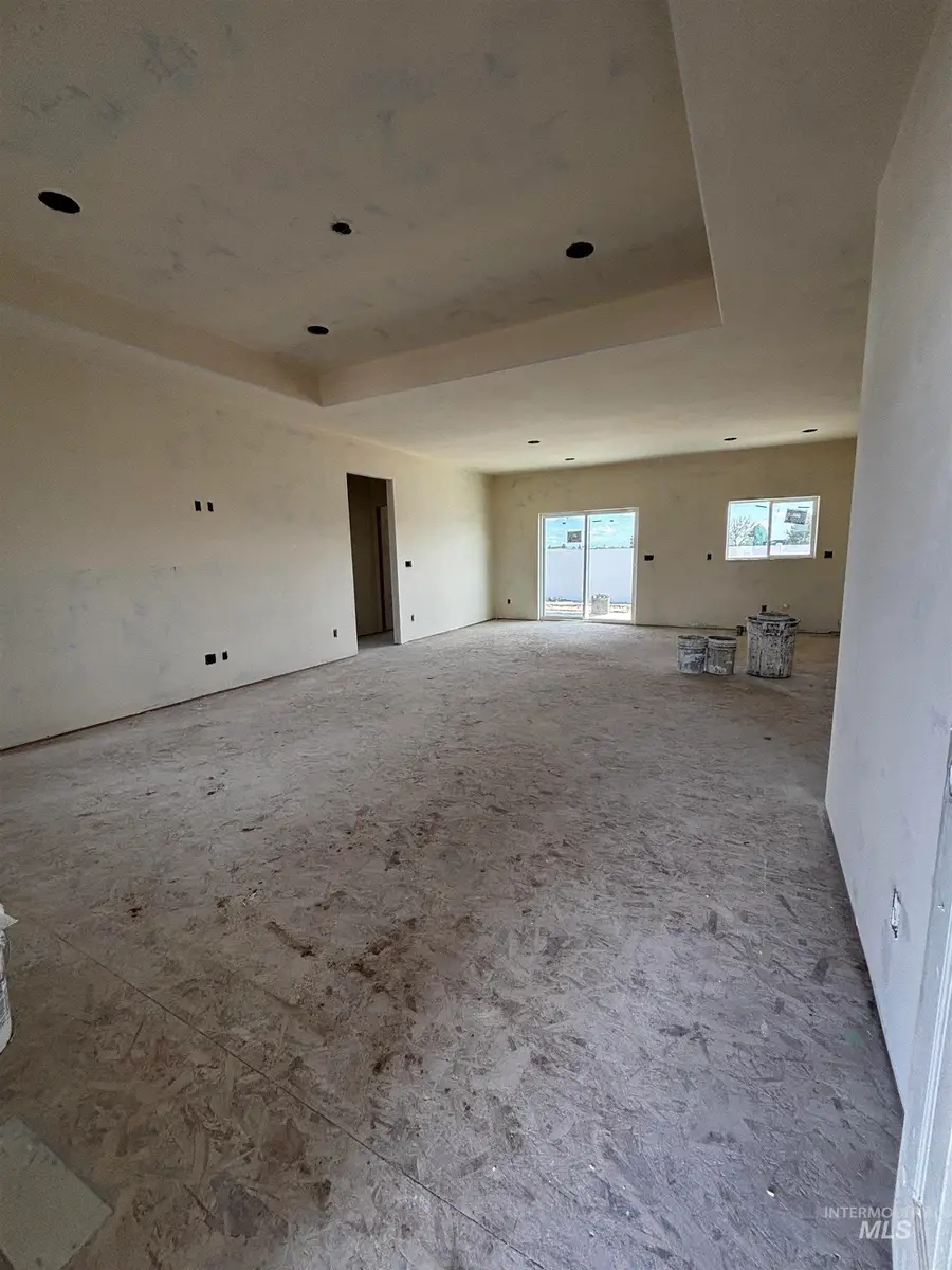 1329 18th Ave E, Jerome, ID 83338 - #2