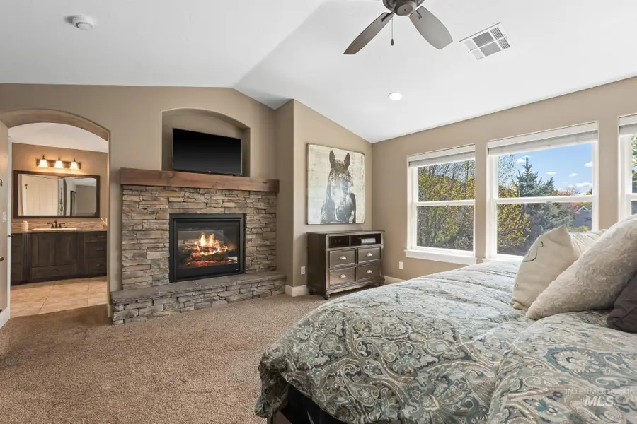 5804 N Saguaro Hills Place, Meridian, ID 83646 - #2