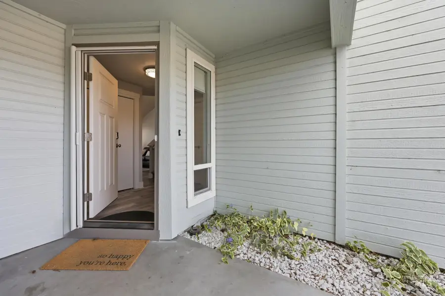 8453 Cascade Ln, Boise, ID 83704 - #2