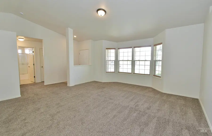 7217 N Parkcrest Ave, Boise, ID 83714 - #3