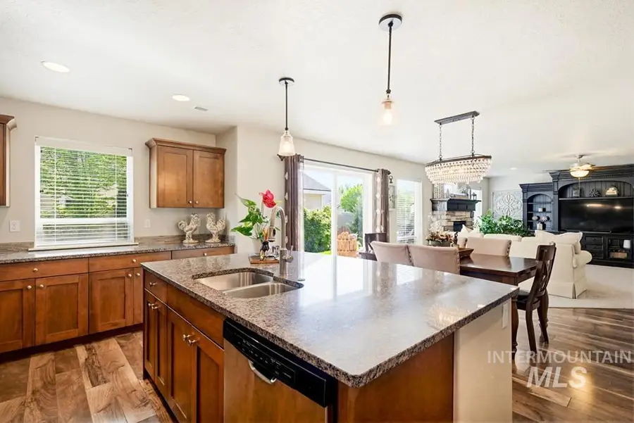 9449 W Silverspring St, Boise, ID 83709 - #3