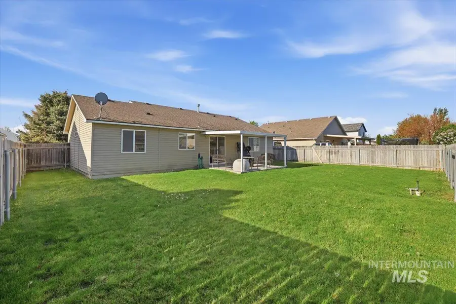1022 W Aberdeen Ave, Nampa, ID 83686 - #2