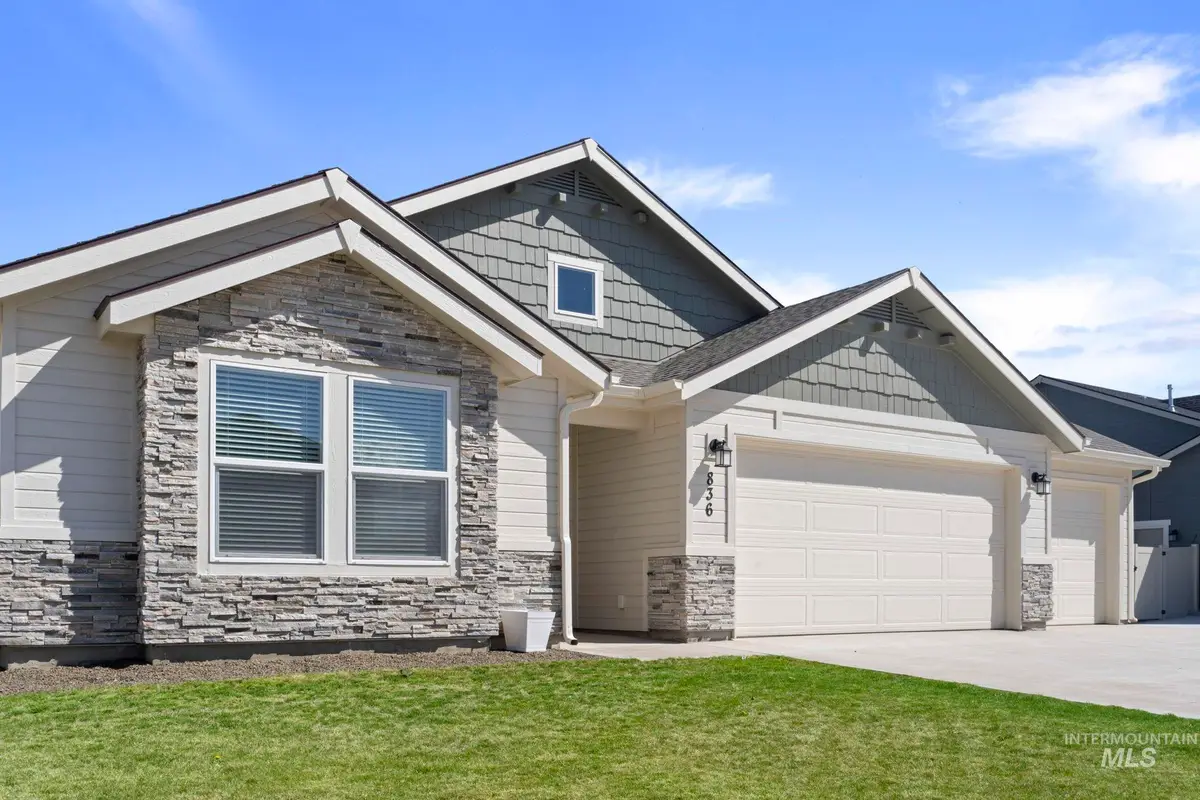 836 Knowledge St, Middleton, ID 83644 - #1