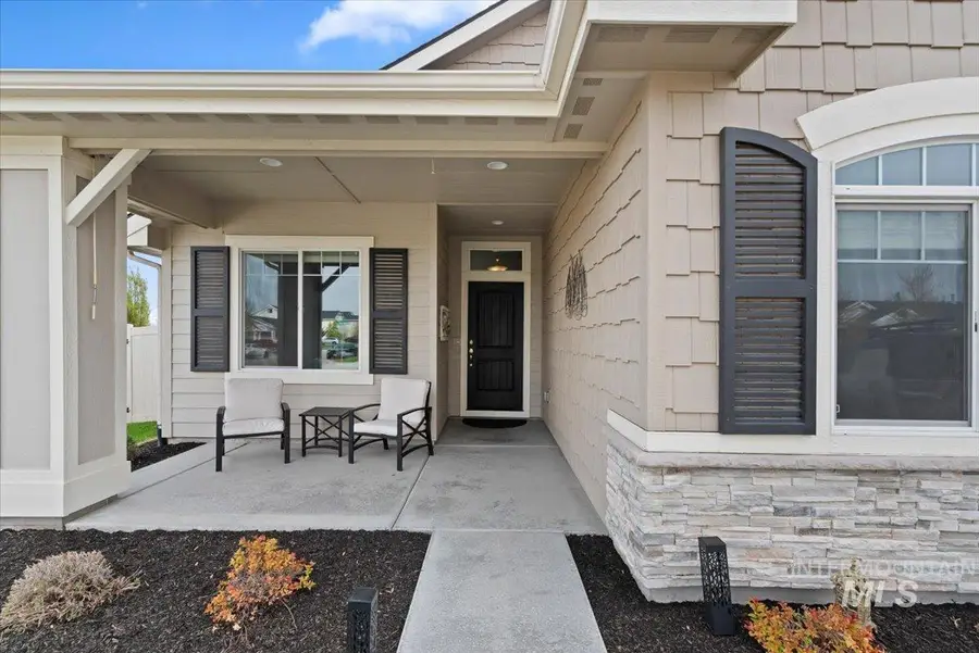 2080 N Thorndale Ave, Kuna, ID 83634 - #3