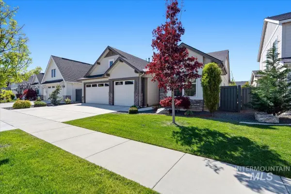 3833 E Mardia St, Meridian, ID 83642