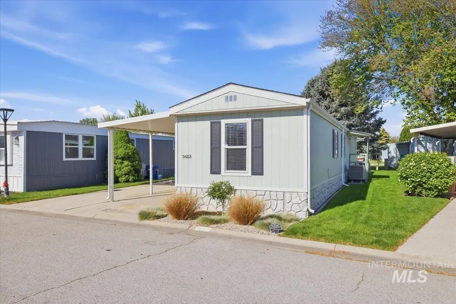5653 N Fairfax, Garden City, ID 83714 - #2