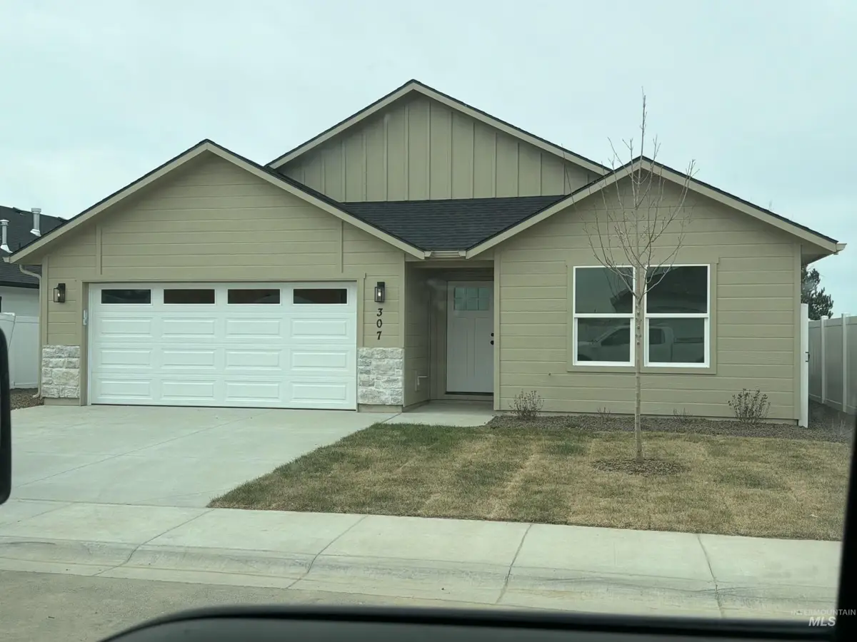 307 N. 11th. St., Parma, ID 83660 - #1