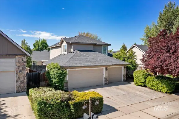 1953 W Marten Creek Dr, Meridian, ID 83646