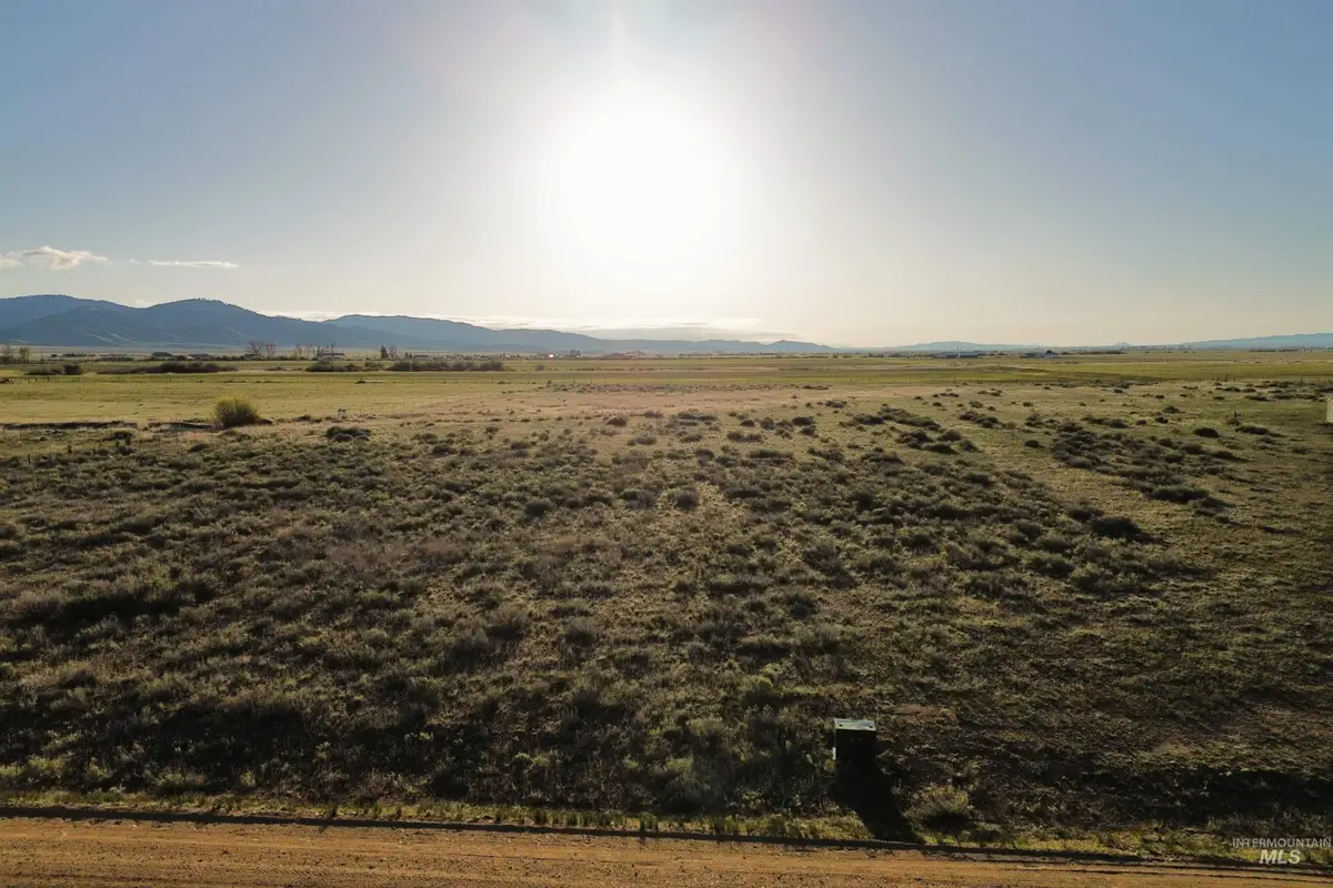 Lot 21 Mountain View Circle / N 30 East, Fairfield, ID 83327 - #1