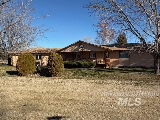 2101 W Almaden Dr, Meridian, ID 83646 - #2