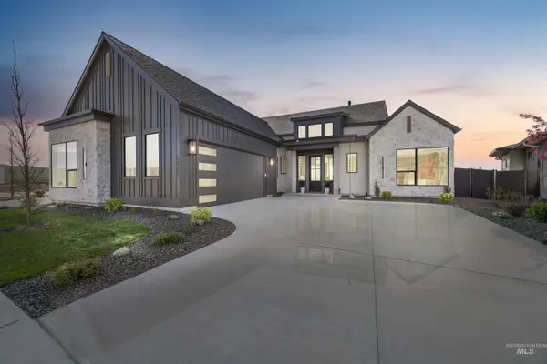 5481 W Haughburn Dr, Eagle, ID 83616