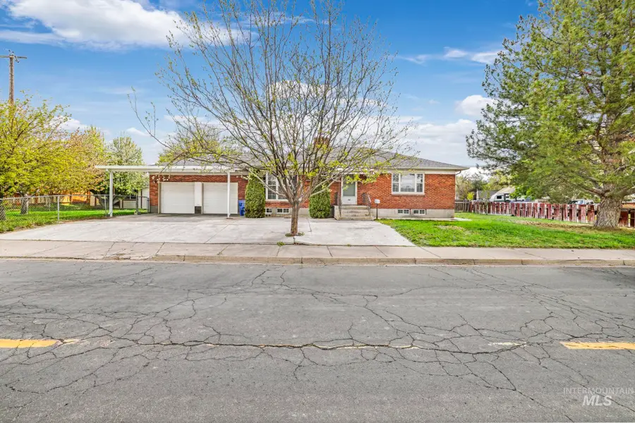 390 Maurice Street North , Twin Falls, Twin Falls, ID 83301 - #2