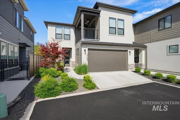 3263 S Sedgebrook Ln, Eagle, ID 83616