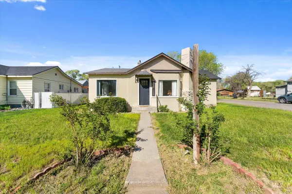 285 N Alton Ave, Glenns Ferry, ID 83623