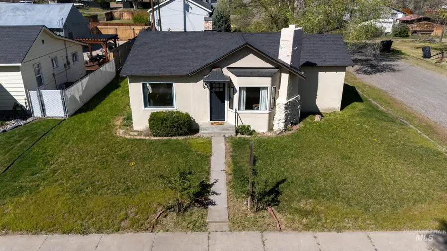 285 N Alton Ave, Glenns Ferry, ID 83623 - #2