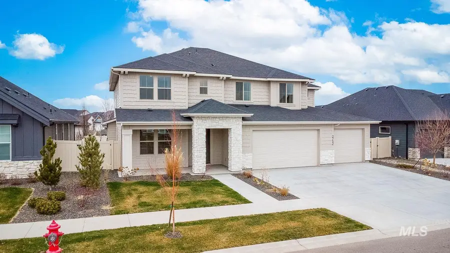2752 E Sawtelle Peak St, Meridian, ID 83642 - #2