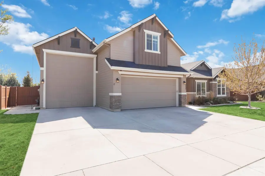 5737 W Donatella St, Eagle, ID 83616 - #3