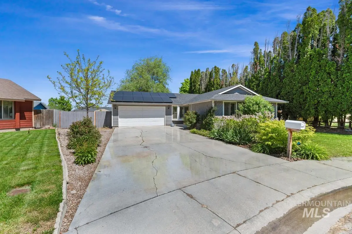 2715 Twilight St, Caldwell, ID 83605 - #1