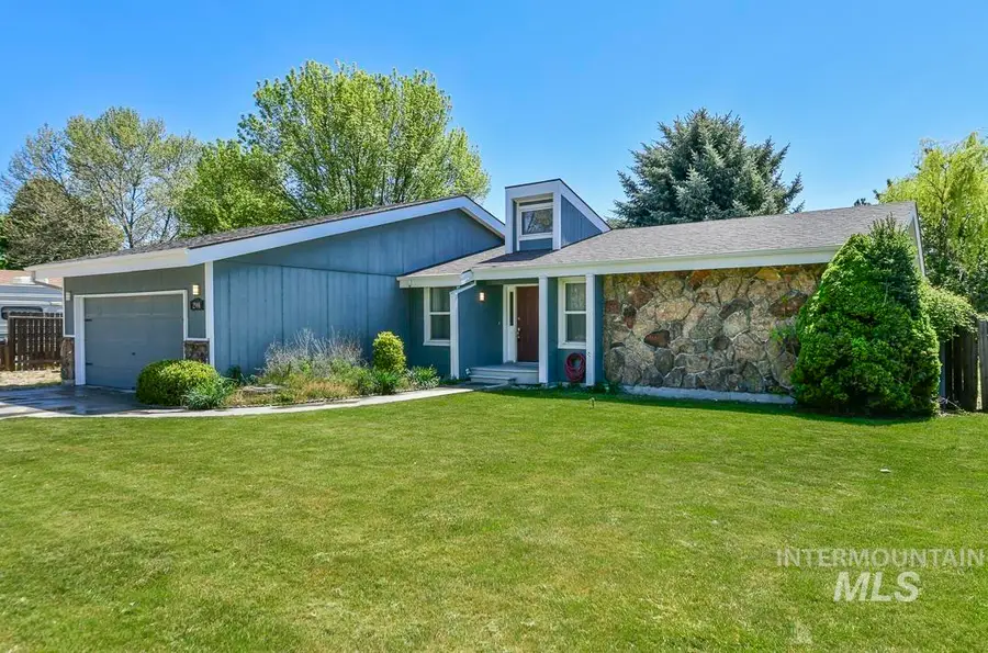 2906 Owyhee Ln, Caldwell, ID 83605 - #3