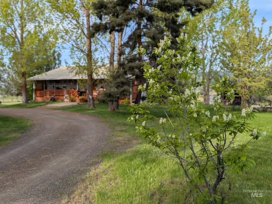 2127 Hwy 95, Council, ID 83612 - #2