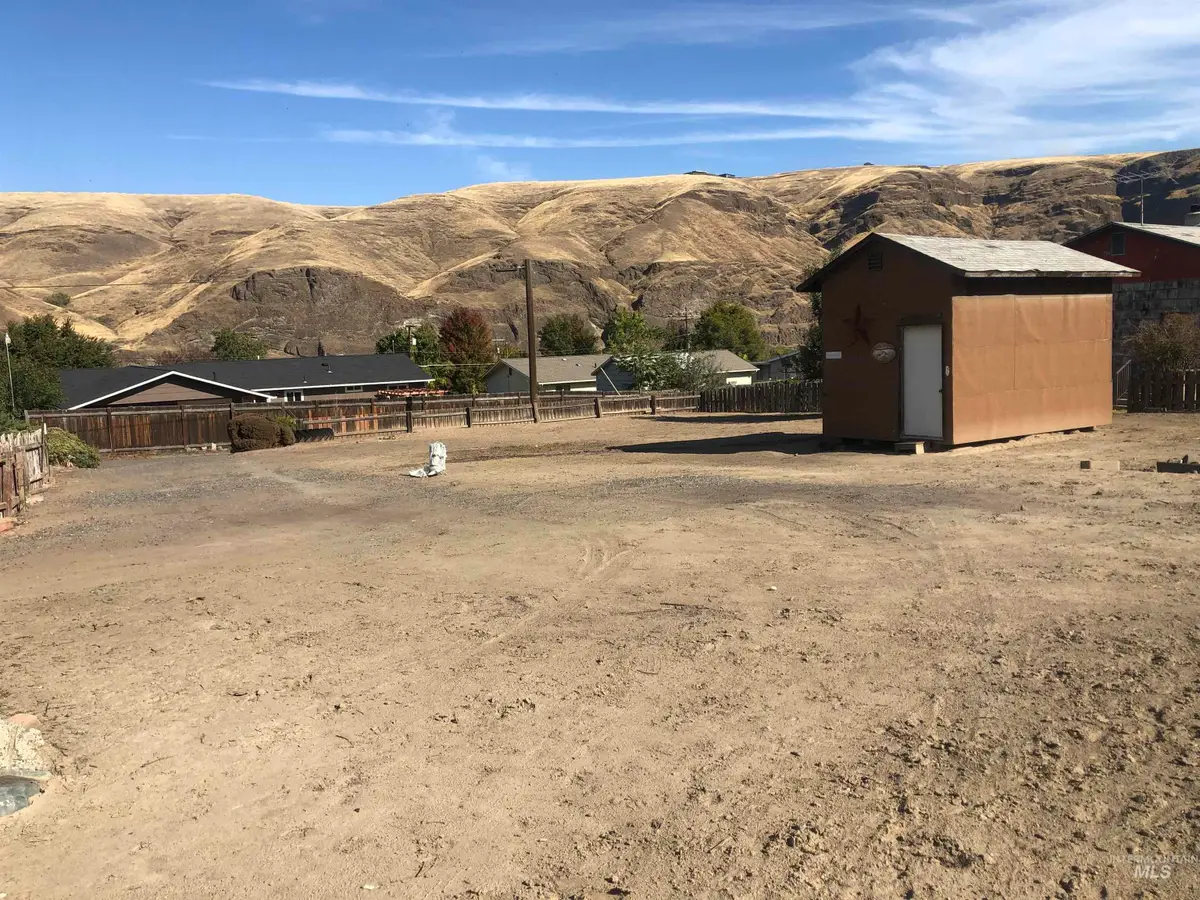 1114 Kings Lane, Asotin, WA 99402 - #1
