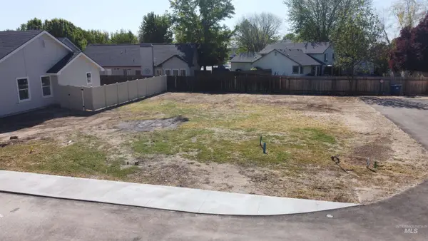 9593 W Irving St, Boise, ID 83704