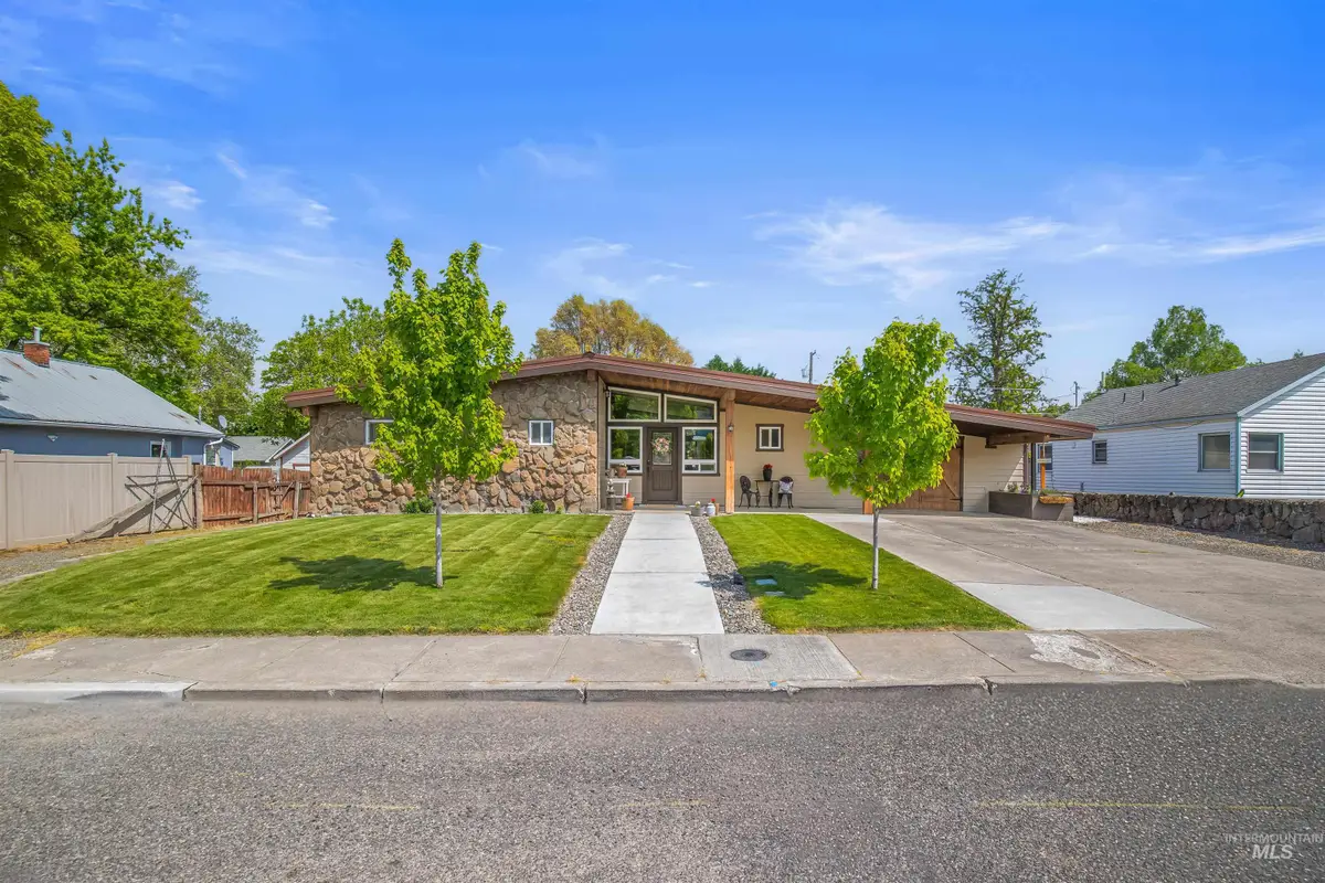 1221 9th Street, Clarkston, WA 99403 - #1