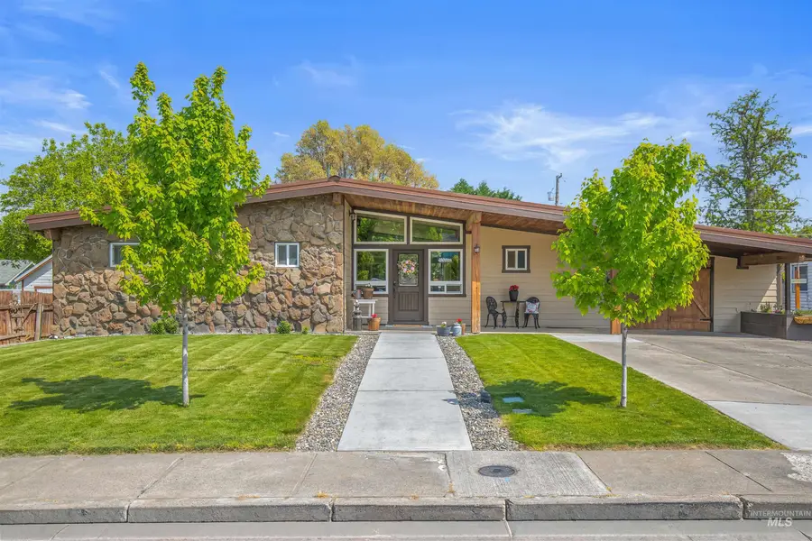 1221 9th Street, Clarkston, WA 99403 - #2