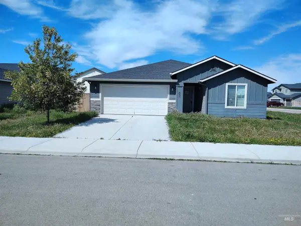 890 SW Crested St, Mountain Home, ID 83647