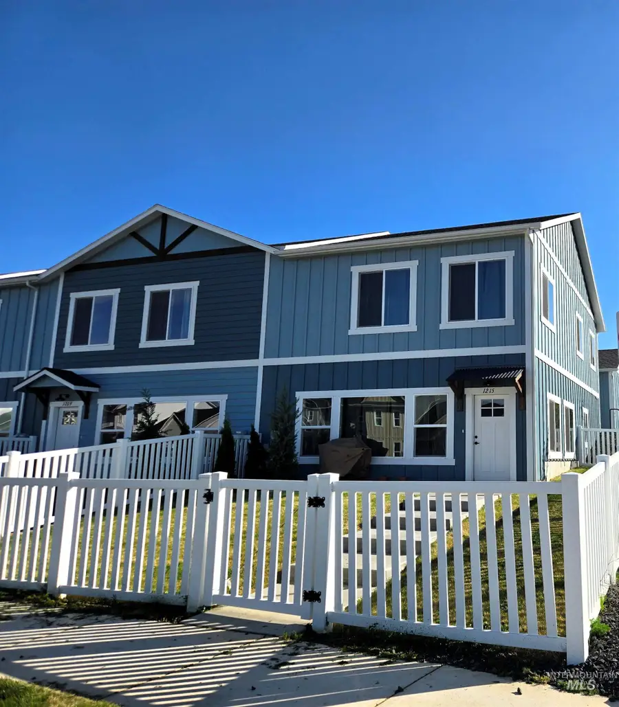 1215 Edington Ave, Moscow, ID 83834 - #2