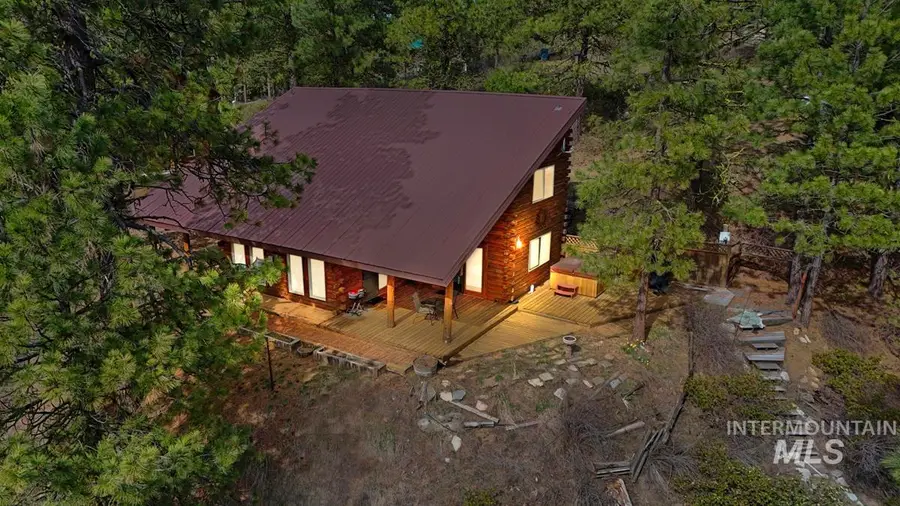461 Hilltop Road, Cascade, ID 83611 - #3