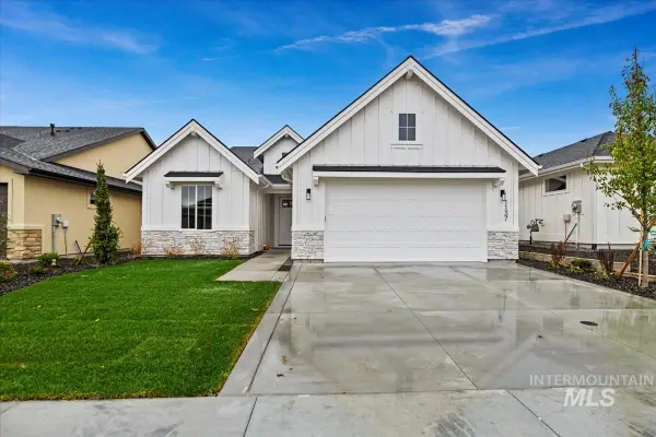 7112 N Canter Trail Ave, Meridian, ID 83646