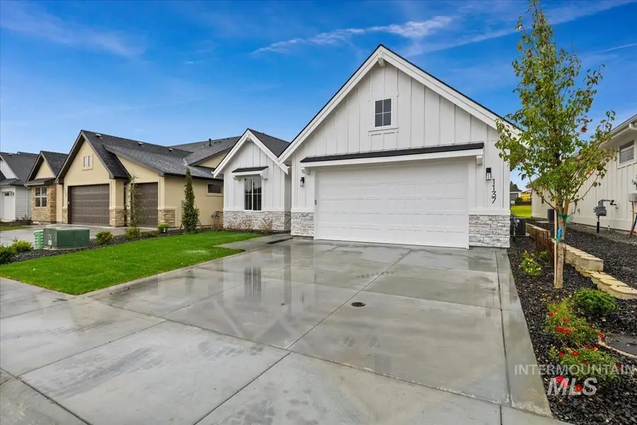 7112 N Canter Trail Ave, Meridian, ID 83646 - #3