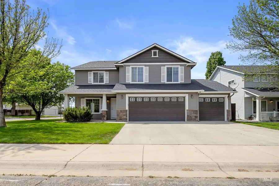3273 N Elmstone Ave, Meridian, ID 83646 - #2