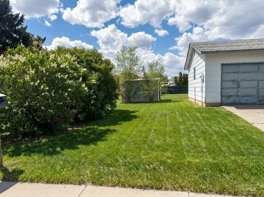 1305 N 2nd E, Mountain Home, ID 83647 - #2