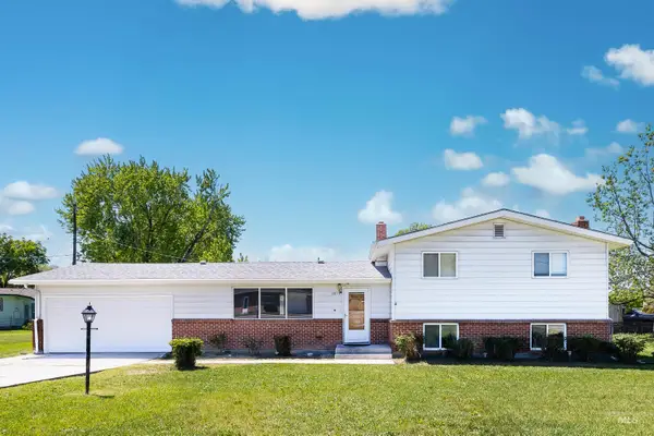 1811 N Maple Grove Rd, Boise, ID 83704