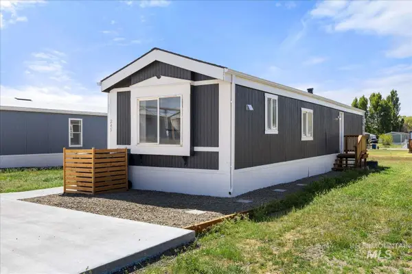 245 W 9th, Mountain Home, ID 83647