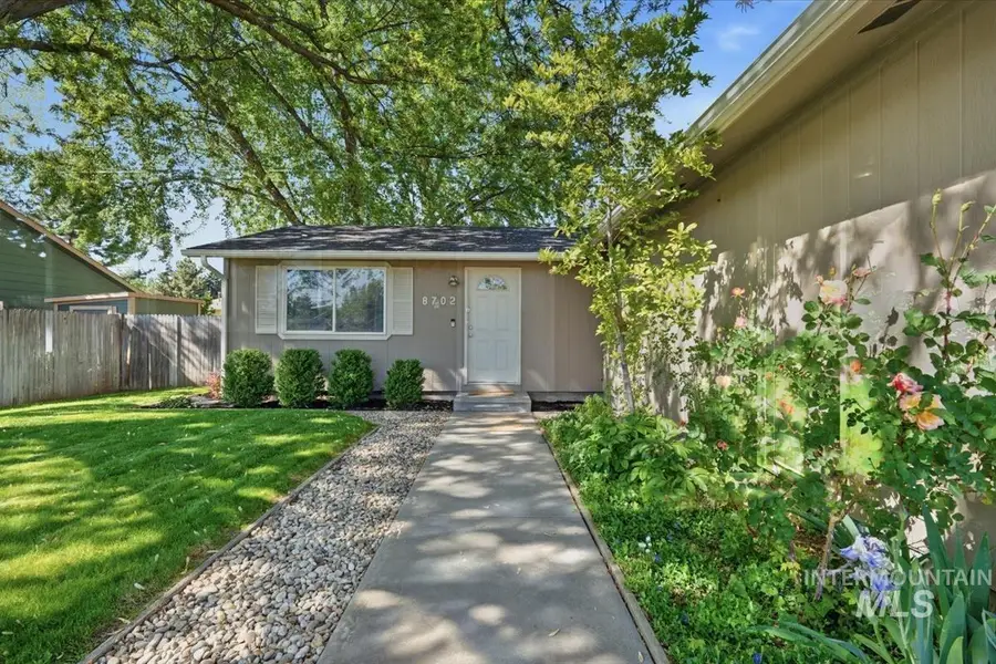 8702 W Holbrook Ave, Boise, ID 83704 - #2