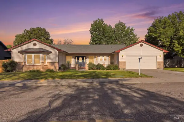 1825 N 6th E, Mountain Home, ID 83647
