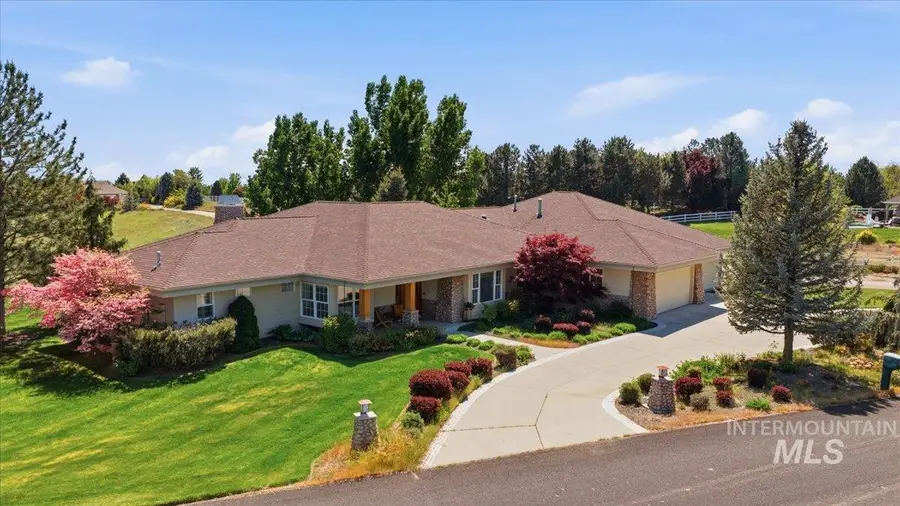 9547 W Golden View Dr, Star, ID 83669 - #3