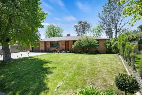 7433 W Westwood Dr, Boise, ID 83704