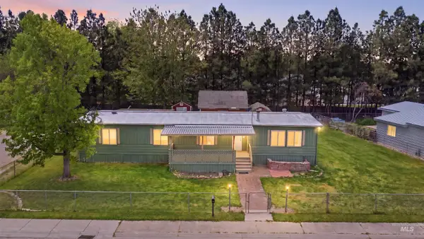 2485 N Bali Dr, Boise, ID 83713