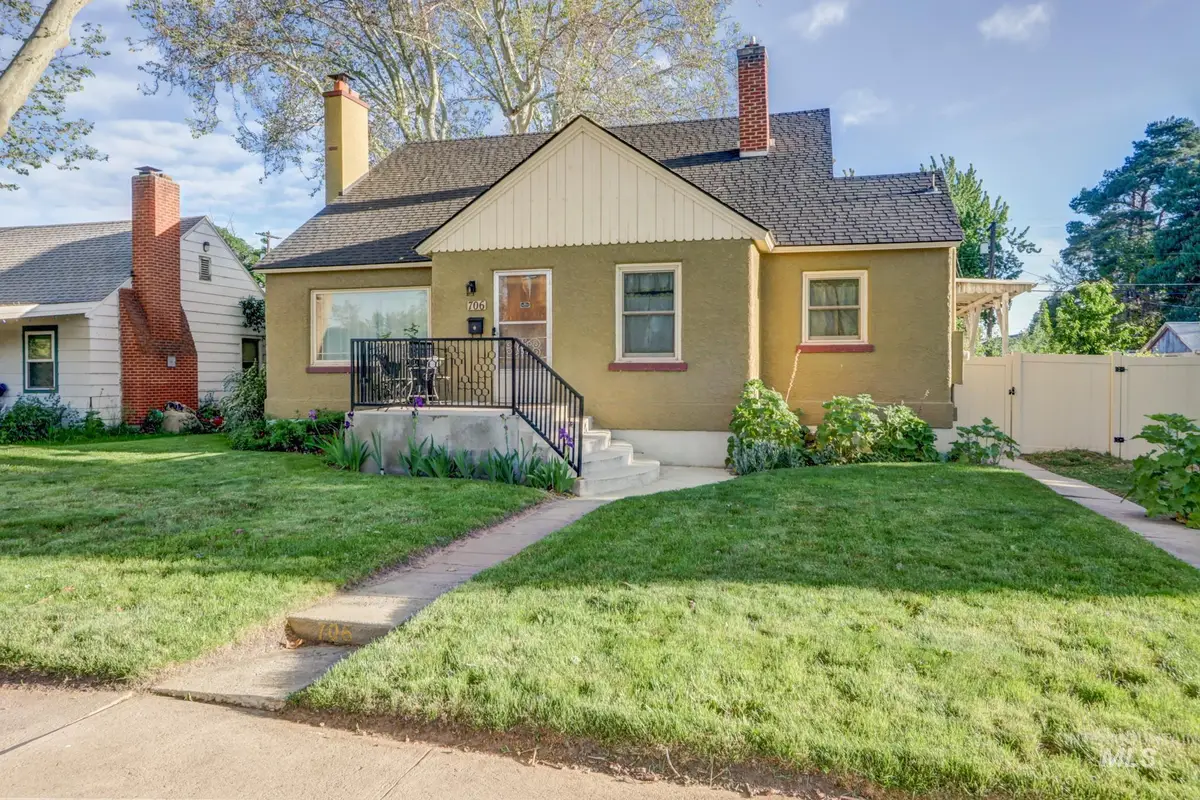 706 E 1st, Emmett, ID 83617 - #1