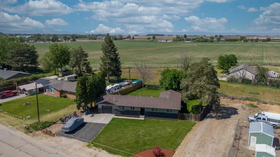 20803 N Friends Rd, Greenleaf, ID 83626 - #3